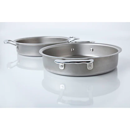 9" Round Cake Pan with Handles - Image 8